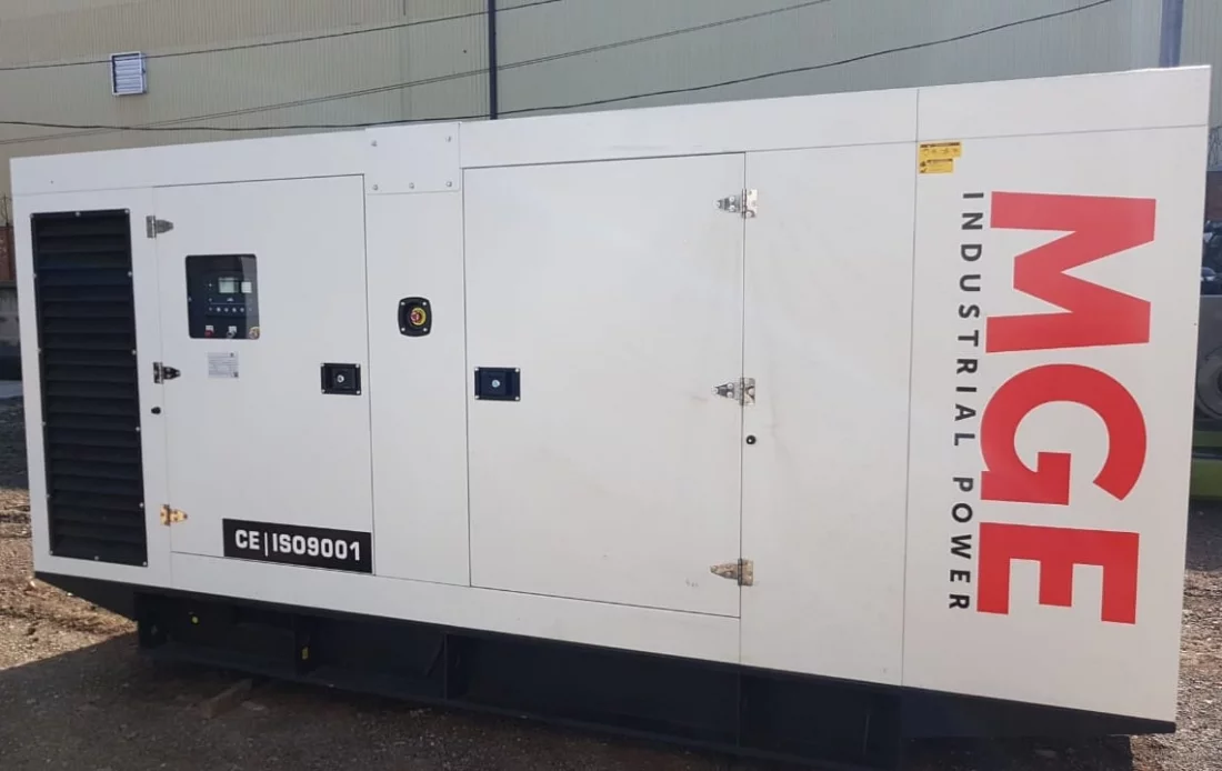 Дизельный генератор Doosan MGE 600-Т400 в кожухе