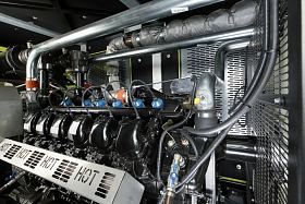Газовый генератор Pramac GGW300G в кожухе — фото 8